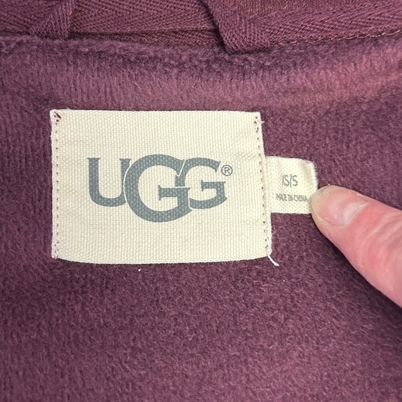 UGG Charlynne Poncho Drawstring Funnel Neck Pouch Pocket Burgundy Maroon sz XS/S - Picture 10 of 14